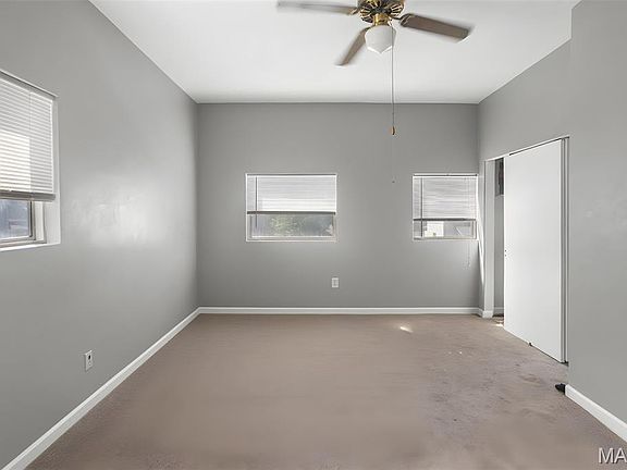 5th image of 217 S 16th St