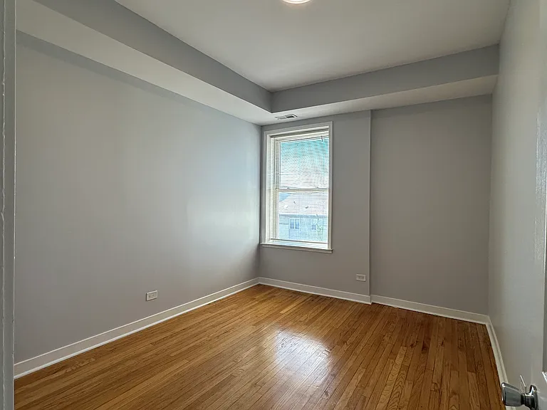 3626 W Polk St — Photo 2