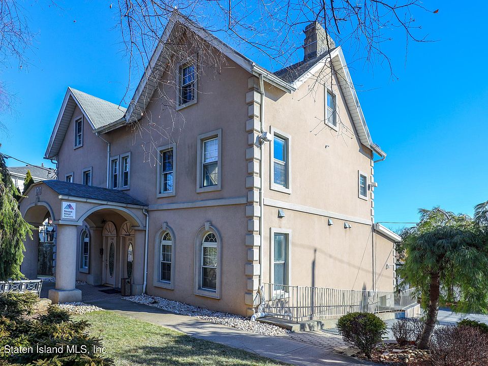 2nd image of 1908 Richmond Rd