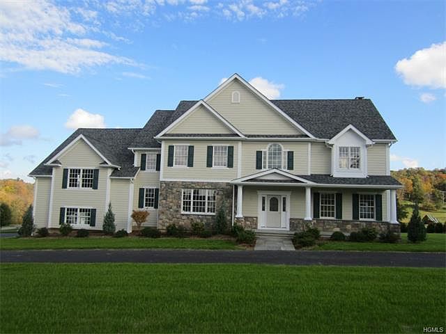 1st image of 10 Lafayette Dr
