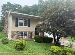 2028 Wayne Cir, Maryville, TN 37804
