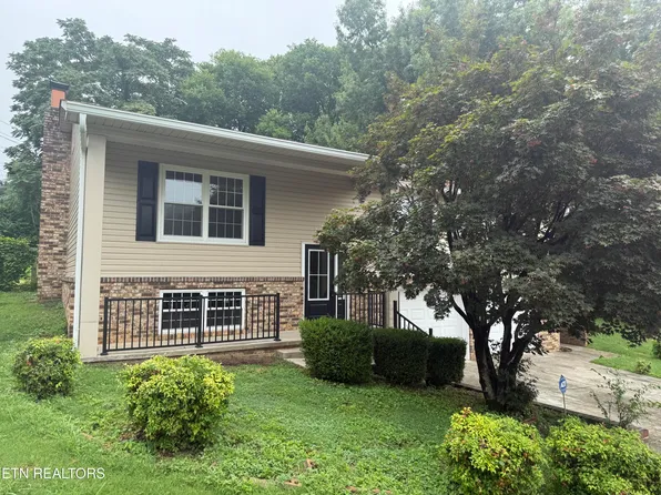 2028 Wayne Cir, Maryville, TN 37804