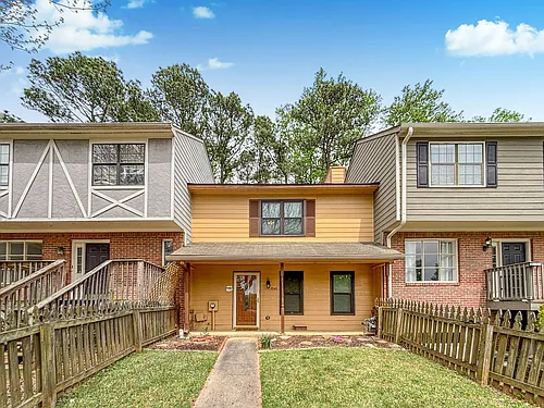 7040 Sand Wedge Cir NW Photo 1