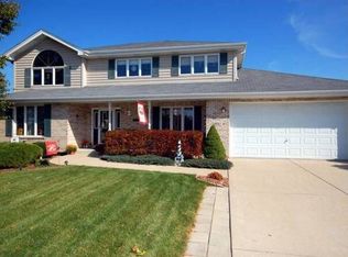 19317 Mansfield Ln, Mokena, IL 60448