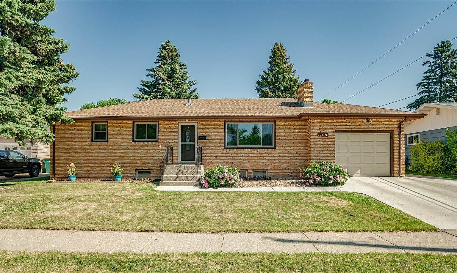 1708 Braman Ave, Bismarck, ND 58501 | Zillow