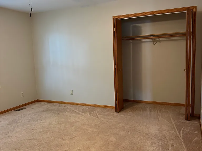 1005 Commercial St — Photo 8