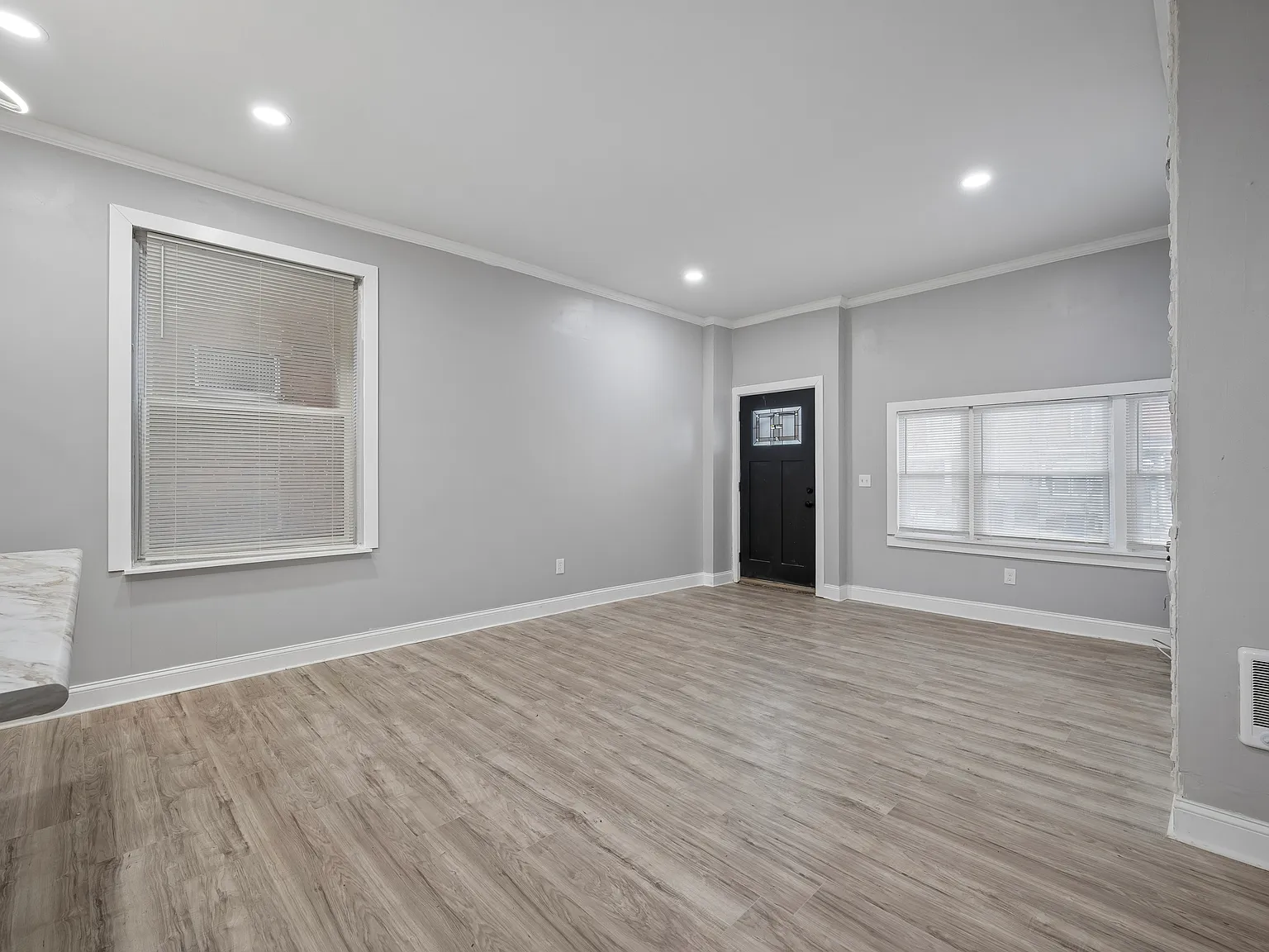 2 bed, 1150 sqft, $1,795 — Photo 3