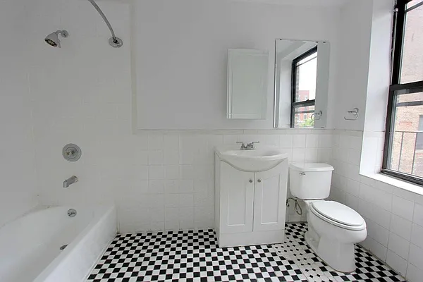 Rented by Bold New York | media 22