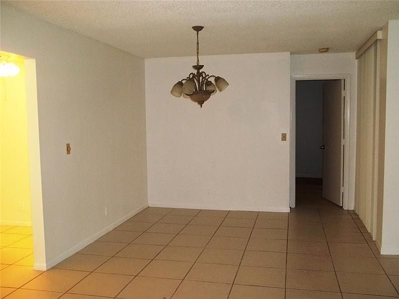 1st image of 2734 Carambola Cir S