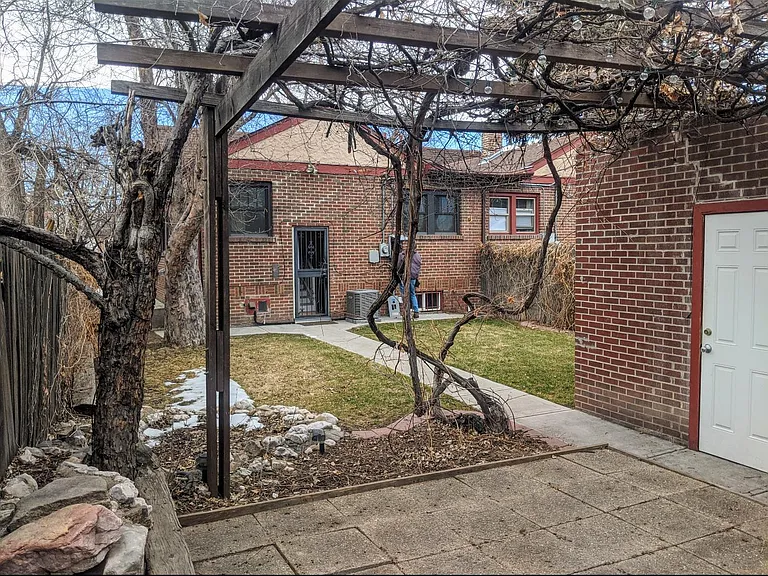 1532 Forest St — Photo 19