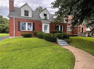 9204 Halls Ferry Rd, Saint Louis, MO 63136