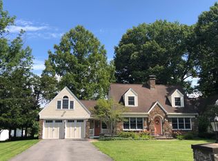 82 Old Kirkland Ave, Clinton, NY 13323