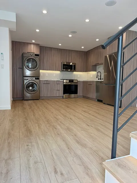 1 bed, 1.5 bath, 750 sqft, $3,275 — Photo 4