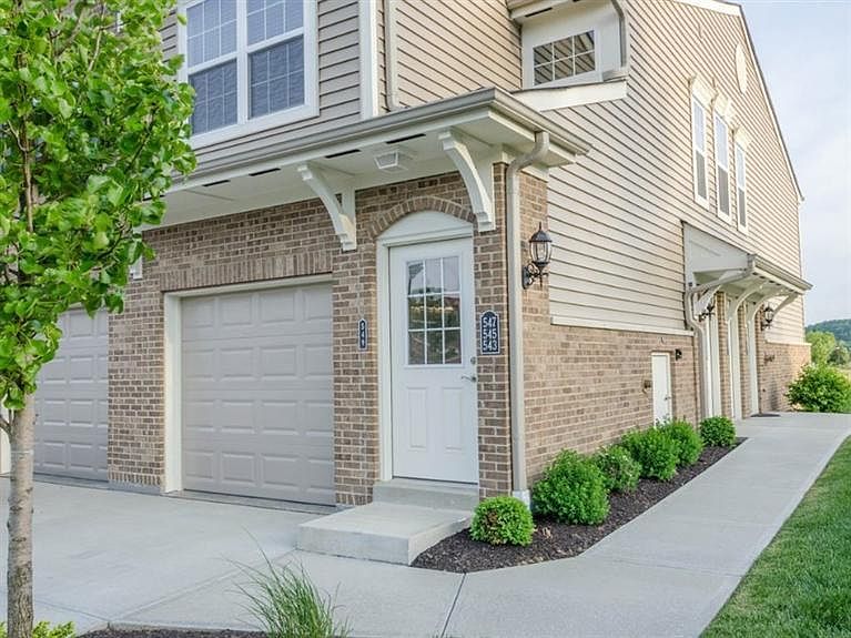 1st image of 549 Heritage Sq #20305