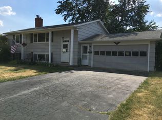 247 Ellinwood Dr, Rochester, NY 14622