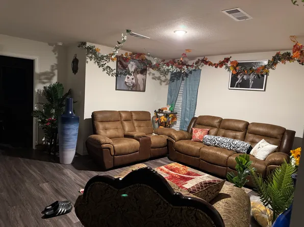 9836 Lanewell St Unit A, Houston, TX 77029