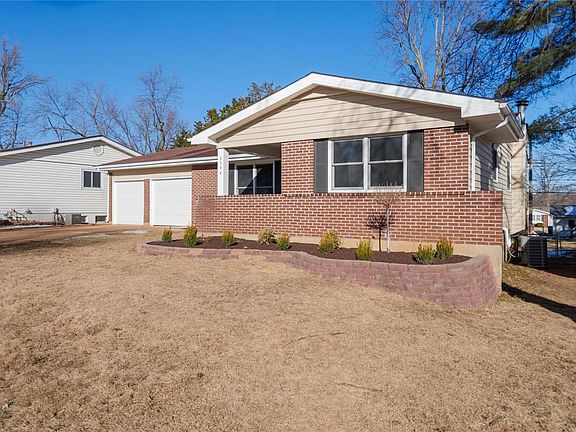5th image of 2544 Wesglen Estates Dr