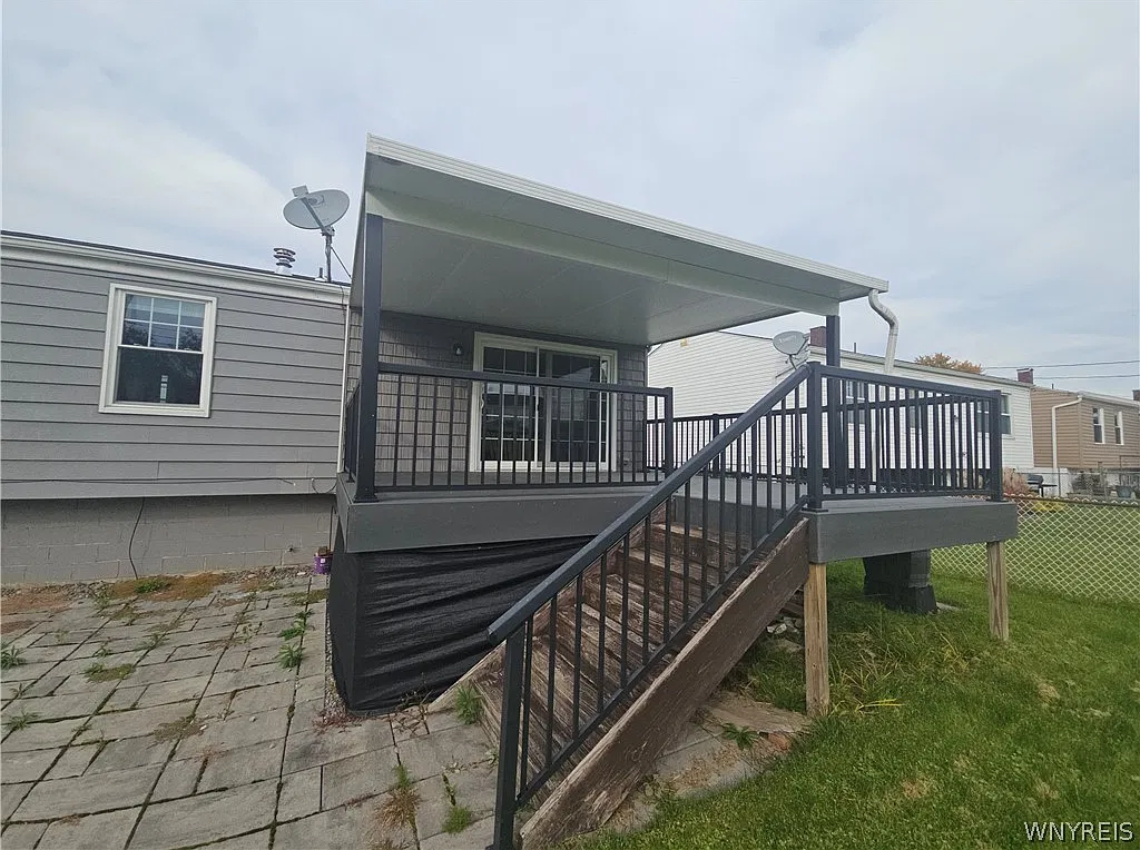 3 bed, 1.0 bath, 936 sqft, $2,650 — Photo 4