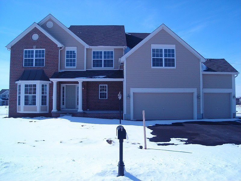 2nd image of 3273 Walkerview Dr