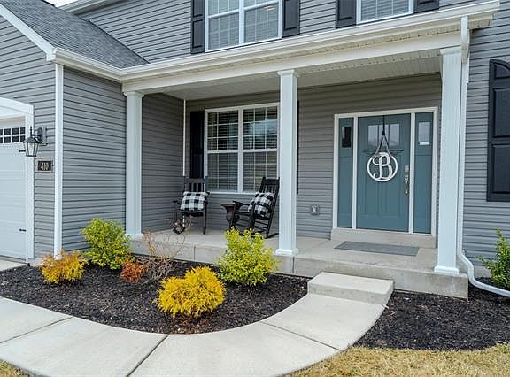 3rd image of 410 Mossy Brook Dr