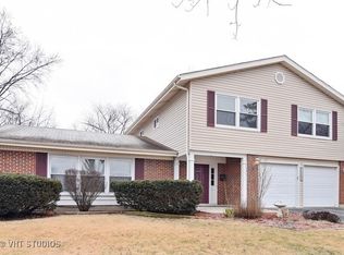 7163 Longmeadow Ln, Hanover Park, IL 60133