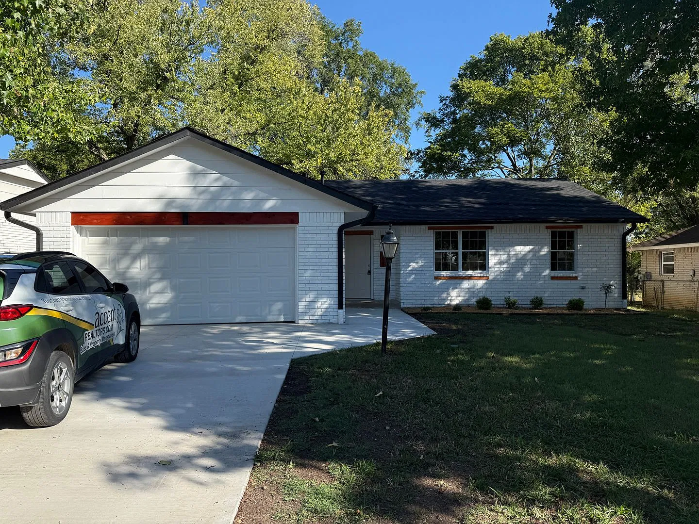 Charming 3 Bedroom in Broken Arrow — Photo 3