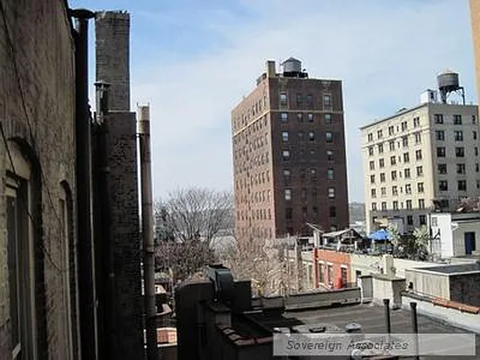 Rented by Sovereign Associates | media 14