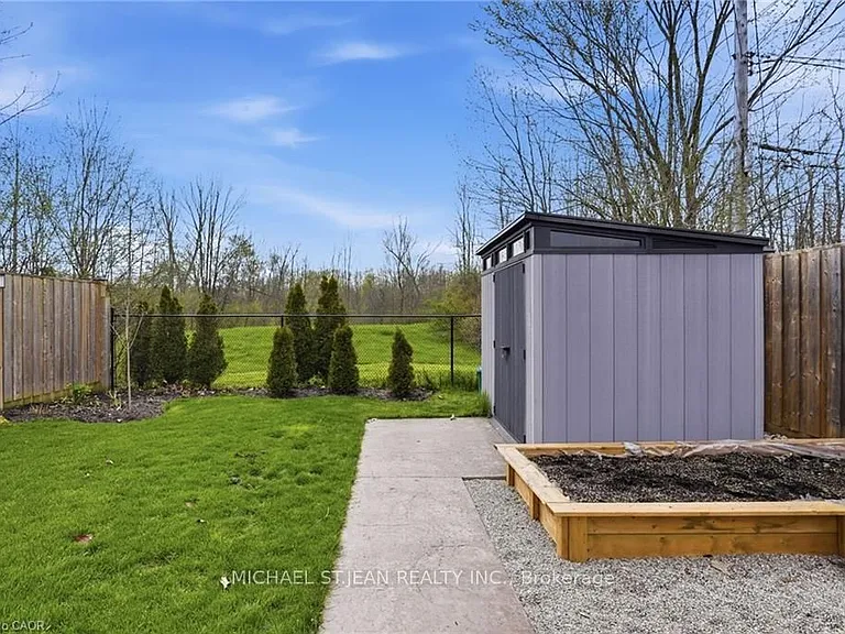 282 Roach Ave — Photo 45