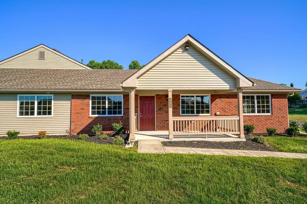 8383 Taylor Case Dr photo 1