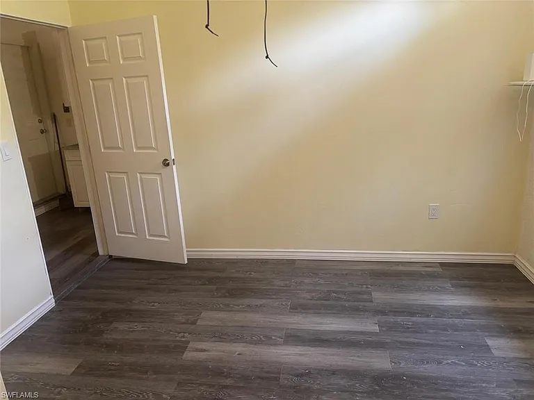 923 Sunrise Blvd — Photo 4