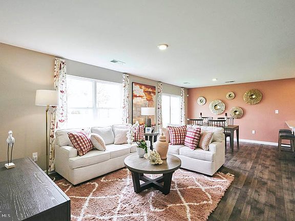 4th image of 100 Kinkade Pl