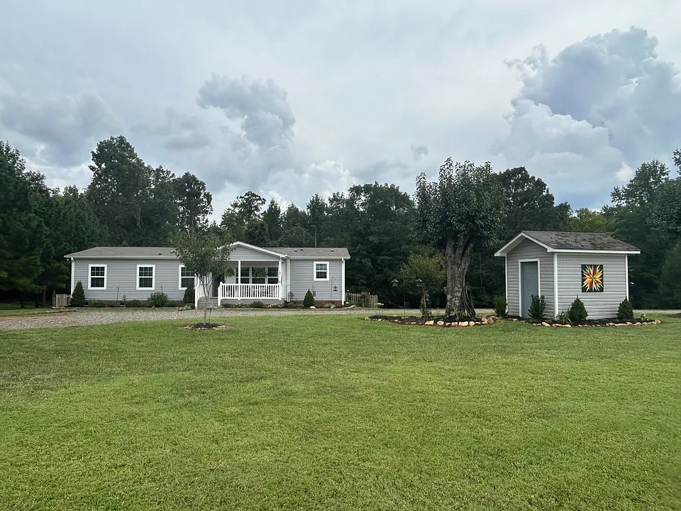 1012 Henry Scott Ln