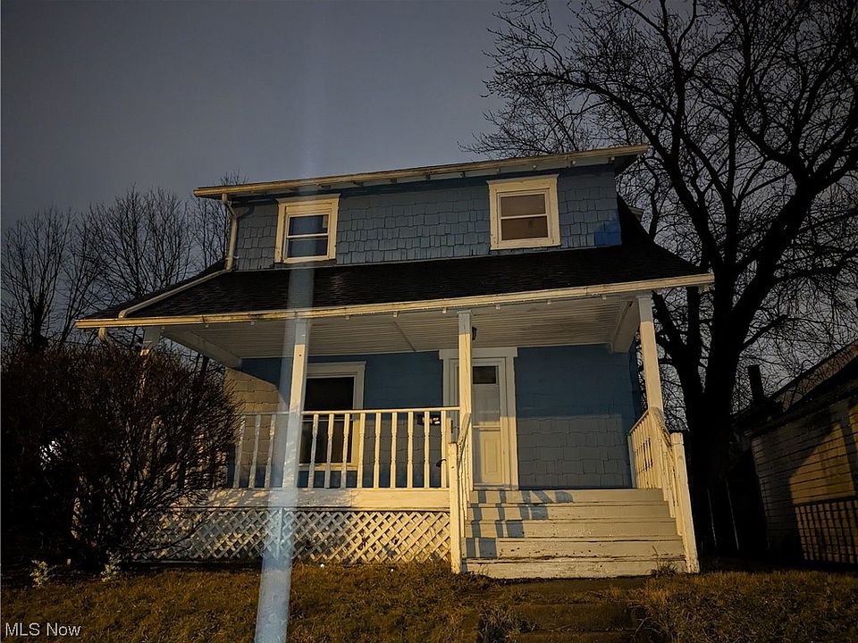 1st image of 808 Cody Ct NW