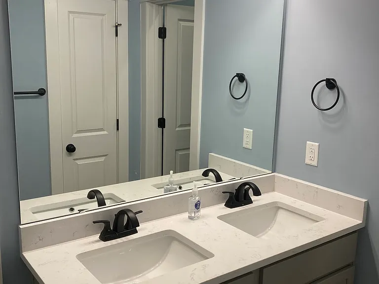 119 Serene St — Photo 11
