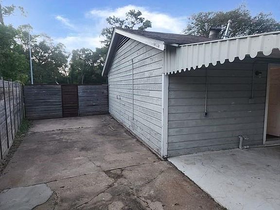 3rd image of 9010 Sultan Dr
