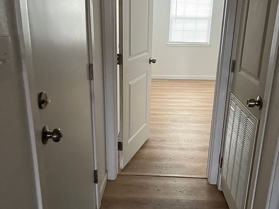 3rd image of 522 N K St