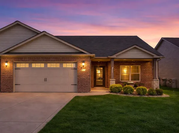 3008 Winter Garden Dr, Valparaiso, IN 46385