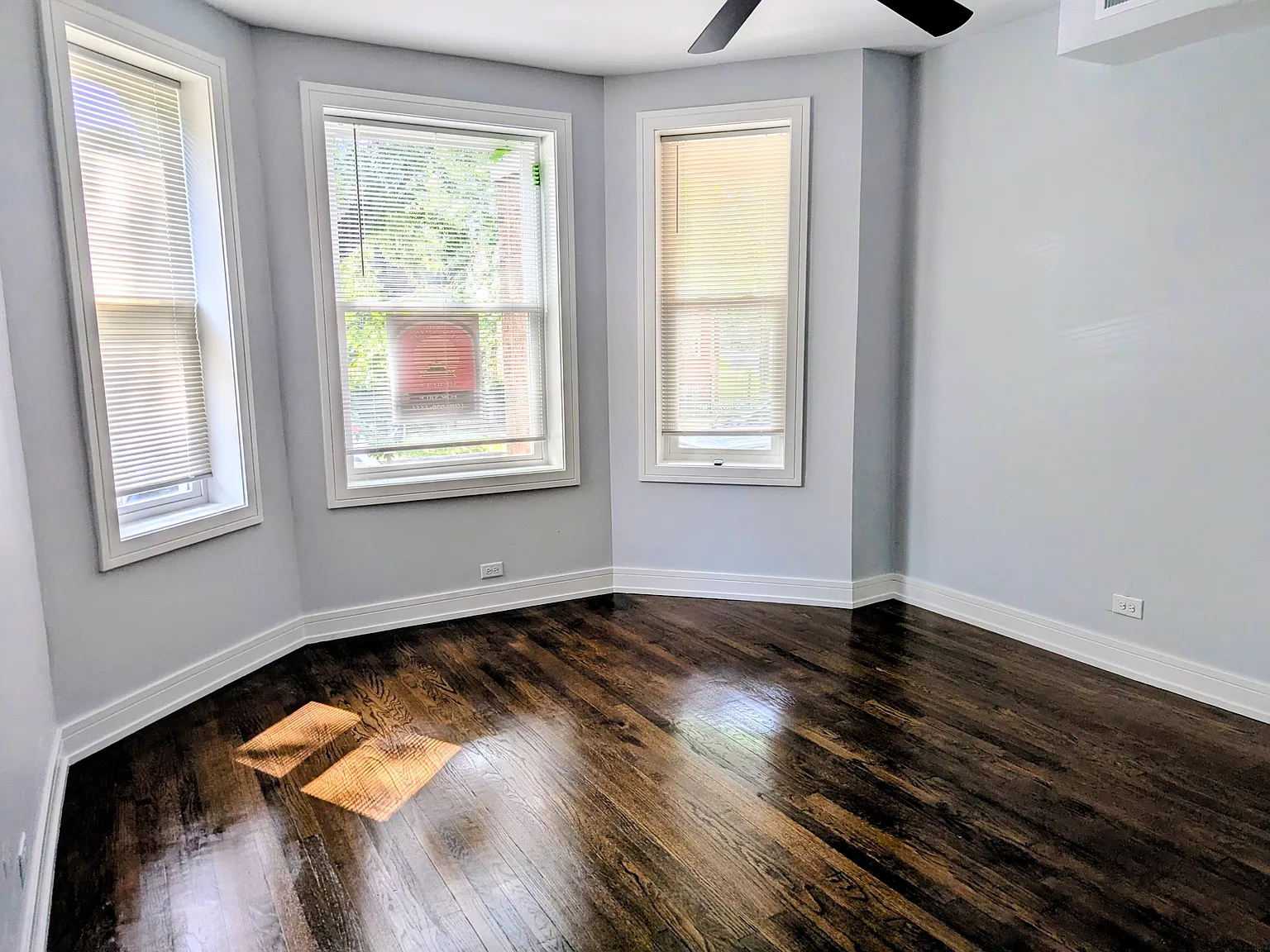 717 N Homan Ave — Photo 3