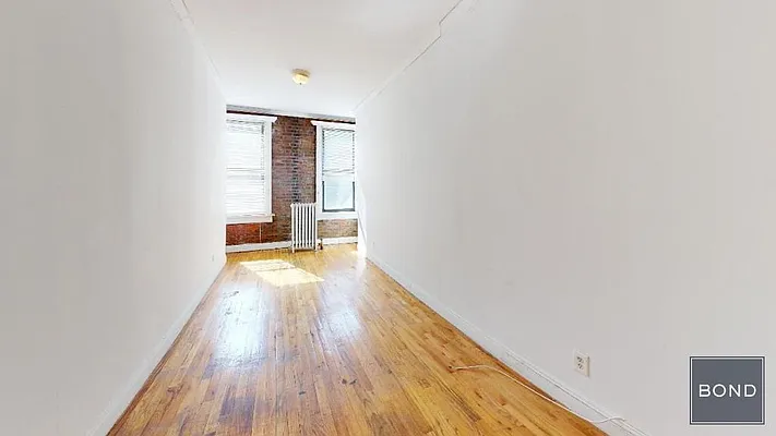 Rented by Bond New York | media 5