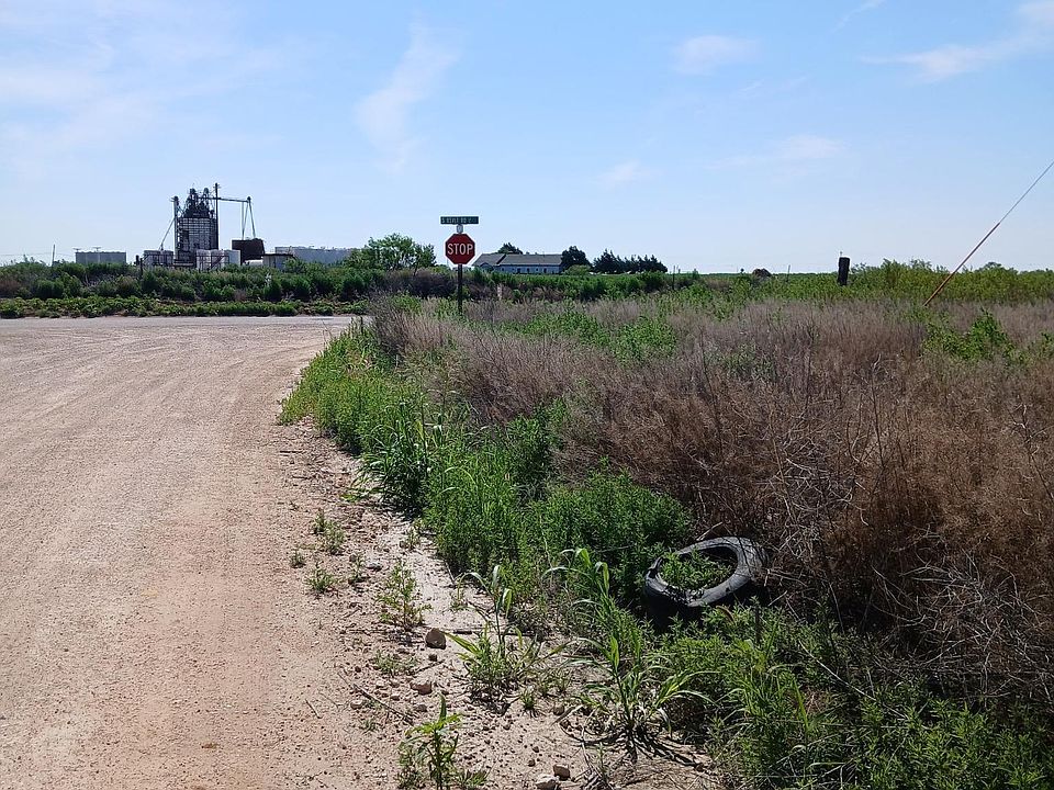 2nd image of 710 S Rr U