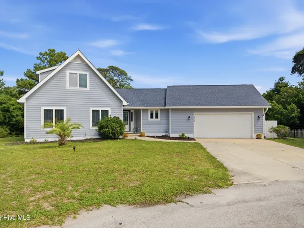 312 Pine Knoll Circle, Pine Knoll Shores, NC 28512