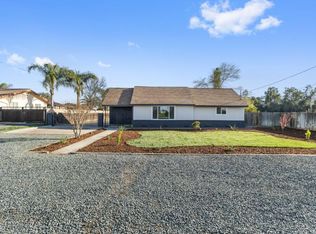 2125 W Northgrand Ave, Porterville, CA 93257