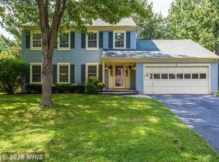 10 Spinning Wheel Ct, Germantown, MD 20874