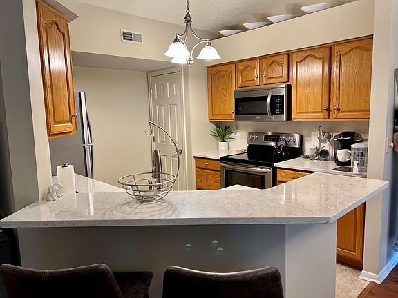 4th image of 2111 Clareglen Ct Unit 303