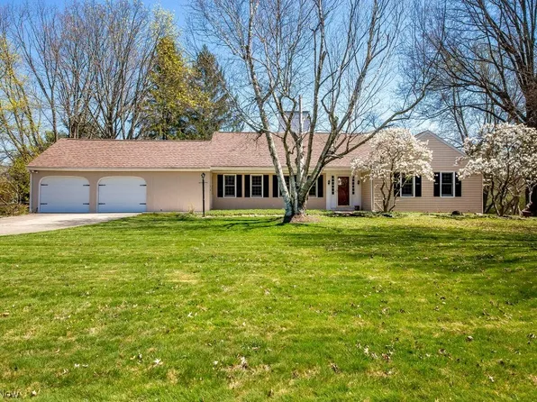 439 Orchard Dr, Granville, OH 43023