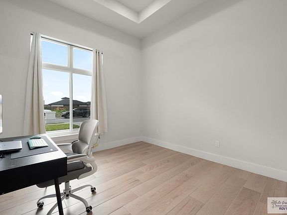 2nd image of 9073 New Orleans Ct