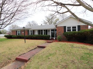 12890 Danube Dr, Florissant, MO 63033