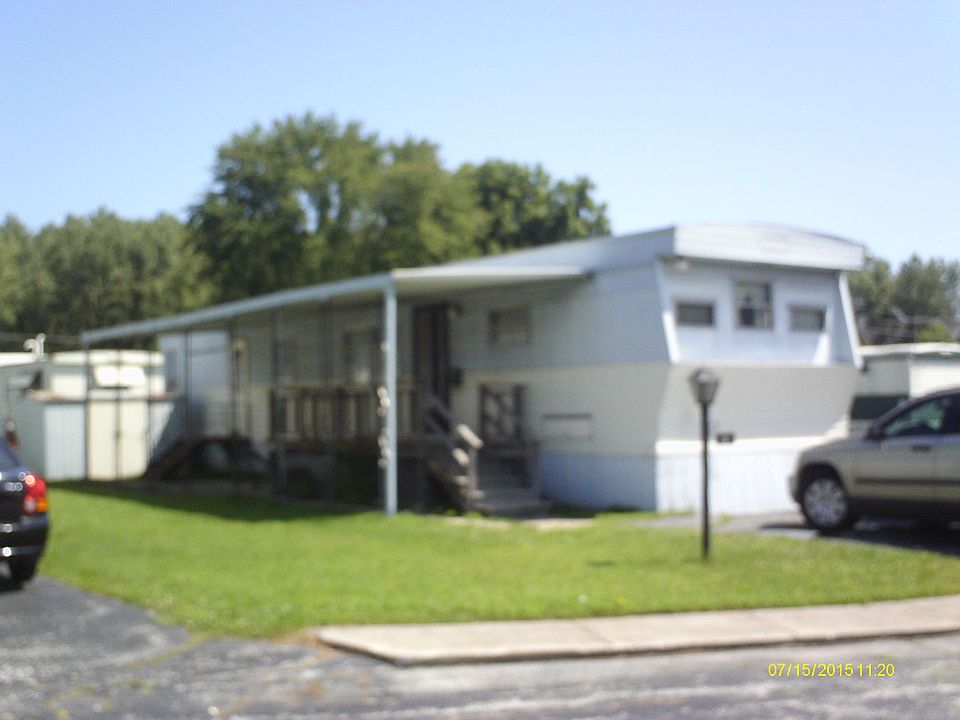 1st image of 16 Dawn Ln