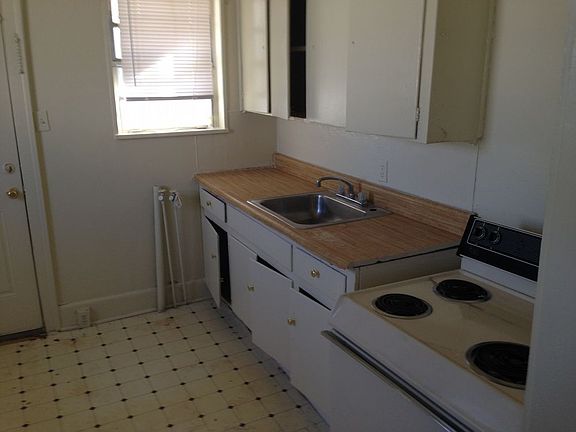 4th image of 1218 Valleyview St