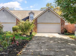 532 Farragut Commons Dr, Knoxville, TN 37934